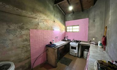 CASA 3 AMB EN VENTA EN SANTA ROSA CON GRAN PARQUE