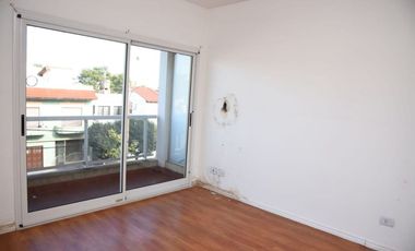 Alquiler casa 3 amb. cochera y terraza Luzuriaga