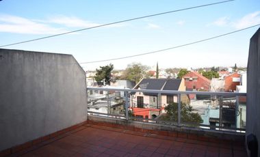 Alquiler casa 3 amb. cochera y terraza Luzuriaga