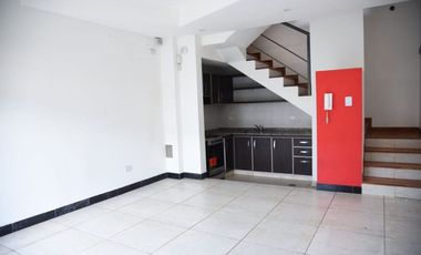 Alquiler casa 3 amb. cochera y terraza Luzuriaga