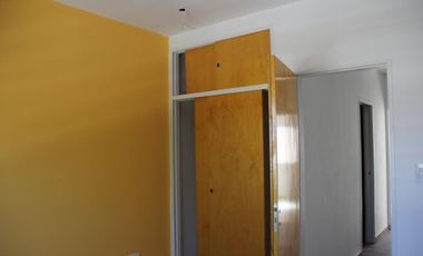 VENTA DE DUPLEX 3 AMBIENTES A LA CALLE CON COCHERA-TOTALMENTEINDEPENDIENTE - SIN EXPENSAS - APTO A CRÉDITO - LUIS GUILLÓN