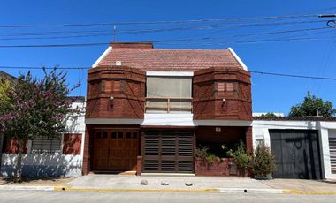 Casa en Alquiler en El Dique, 4  dormis
