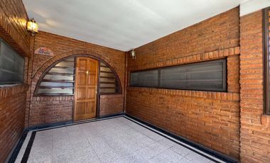 Casa en Alquiler en El Dique, 4  dormis
