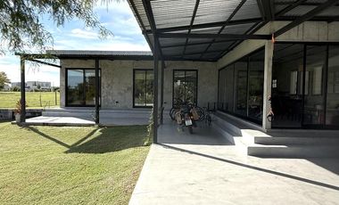 Casa en San Sebastian, Area II, en Alquiler Anual