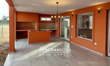 Casa en Venta 5 Ambientes Una Planta - Lote interno El Canton Zona Norte