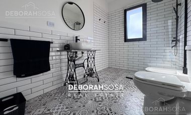 Casa en Venta 5 Ambientes Una Planta - Lote interno El Canton Zona Norte