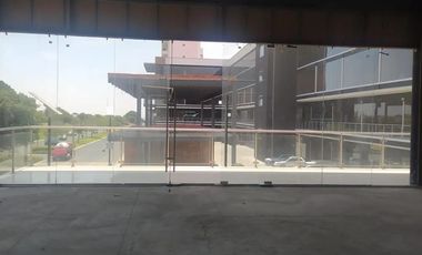 LOCAL COMERCIAL EN VENTA  EL CAMPANARIO LA RESERVA  QUERETARO