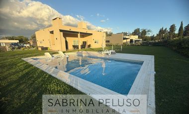 Casa en  Barrio Cerrado prados Del Oeste