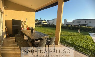 Casa en  Barrio Cerrado prados Del Oeste