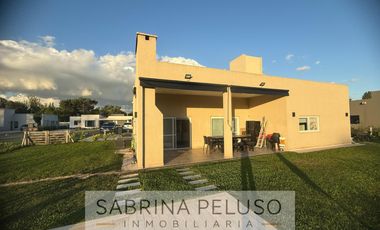 Casa en  Barrio Cerrado prados Del Oeste