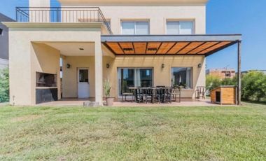 Casa - Araucarias
