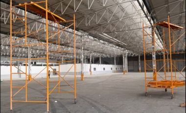 Bodega comercial en renta en San Martín Xochinahuac