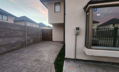 Casa en Arriendo en Brisas de Machalí