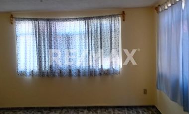 Casa en Venta - (3)