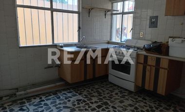 Casa en Venta - (3)