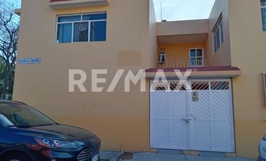Casa en Venta - (3)