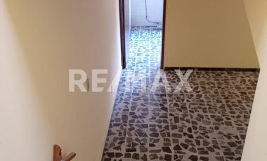 Casa en Venta - (3)