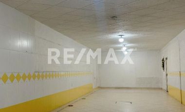 Local comercial en renta - (3)