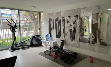 Moderno depto 2d+2b+e+bod en Metro Departamental