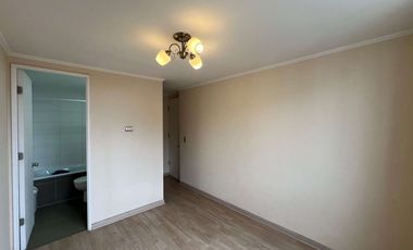 Moderno depto 2d+2b+e+bod en Metro Departamental