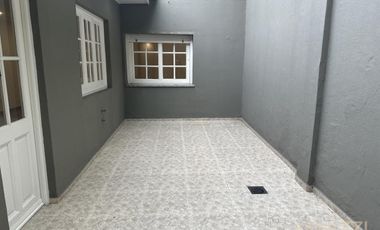 PH 3 ambientes 2 patios barrio San Juan
