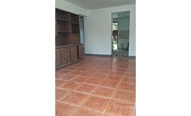 En Remodelación Aislada, de construcción Sólida