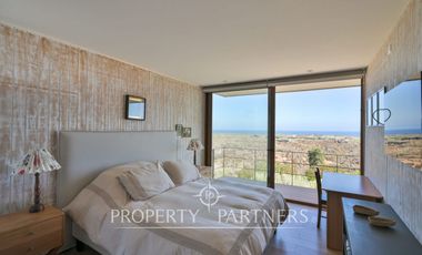 Casa de Ensueño con Vista Despejada al Mar en Exclusivo Condominio Agua Dulce, Huentelauquén