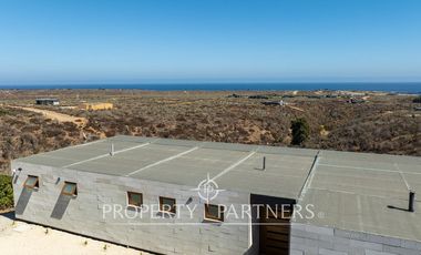 Casa de Ensueño con Vista Despejada al Mar en Exclusivo Condominio Agua Dulce, Huentelauquén