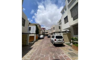 Casa amplia en venta, centro de la cuidad