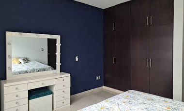 Residencia en Renta en Esmeralda Norte