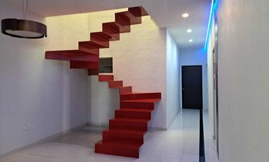 Residencia en Renta en Esmeralda Norte