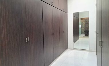 Residencia en Renta en Esmeralda Norte