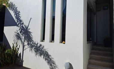 Residencia en Renta en Esmeralda Norte