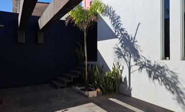 Residencia en Renta en Esmeralda Norte