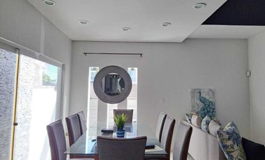 Residencia en Renta en Esmeralda Norte