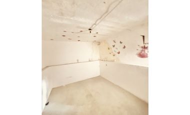 BODEGA CON ACCESO POR AVENIDA PRINCIPAL Y POSTERIOR, VENTA.COL. MARTE