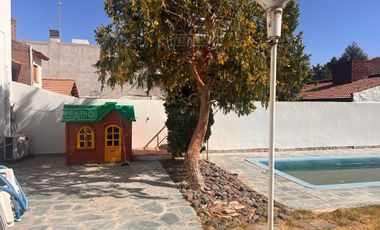 Casa en Alquiler en Neuquen Capital, Neuquén, Patagonia, Argentina