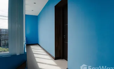 4 Bedroom House for sale at World Club Land