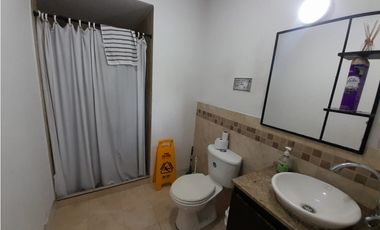 SE     VENDE    CASA EN MARAYA