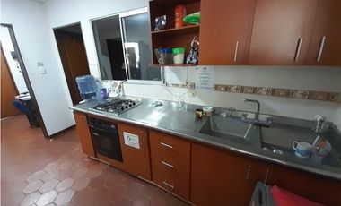 SE     VENDE    CASA EN MARAYA