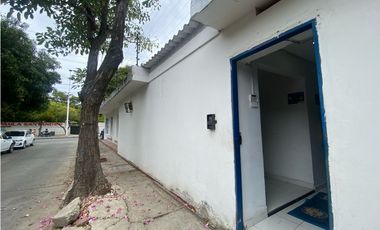 SE ARRIENDA LOCAL DE ESQUINA EN AV. DE LOS ESTUDIANTES, SANTA MARTA