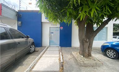 SE ARRIENDA LOCAL DE ESQUINA EN AV. DE LOS ESTUDIANTES, SANTA MARTA