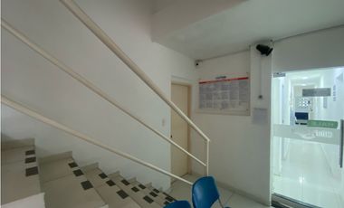 SE ARRIENDA LOCAL DE ESQUINA EN AV. DE LOS ESTUDIANTES, SANTA MARTA