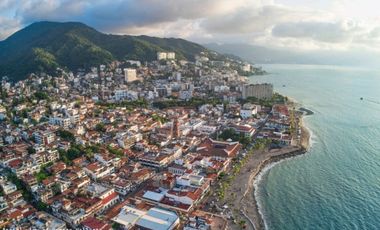 VENTA DE UNIDAD HOTELERA AMUEBLADA DE LUJO PUERTO VALLARTA|TH