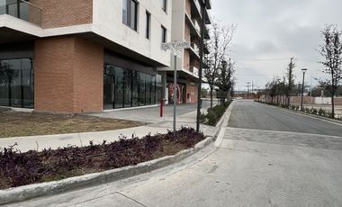 Renta local en plaza a pie de Av. Manuel Ordoñez, Lechugal, Santa Catarina