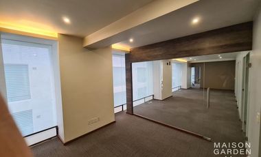 Oficina en renta o venta en Plaza Antigua I