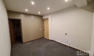 Oficina en renta o venta en Plaza Antigua I