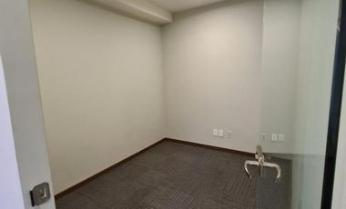 Oficina en renta o venta en Plaza Antigua I