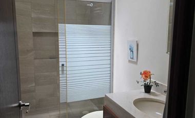 Casa en venta  de 1 piso en lomas residencial