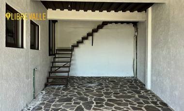 RENTA CASA EN AVANDARO-CASA LAS PIÑAS